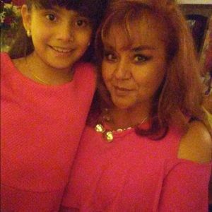 Meet your Posher, Ofelia